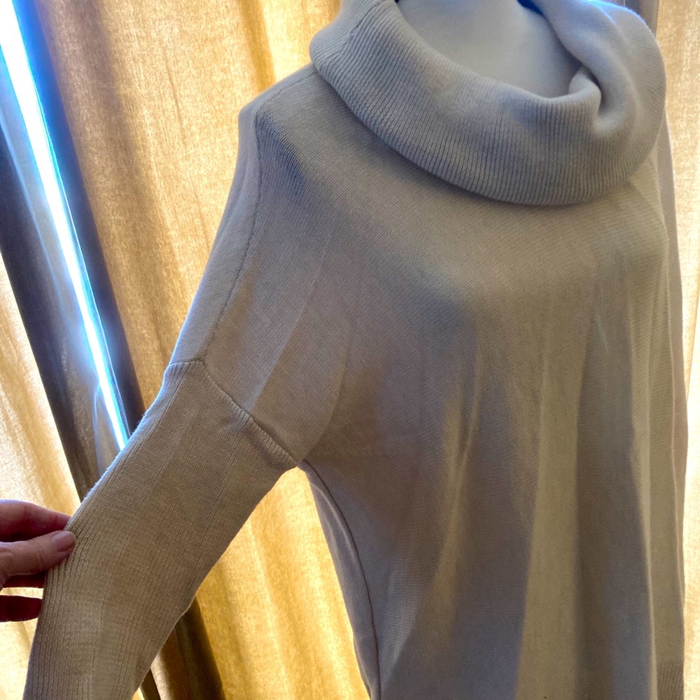 Womans cream colored sweater. Chico’s size 0